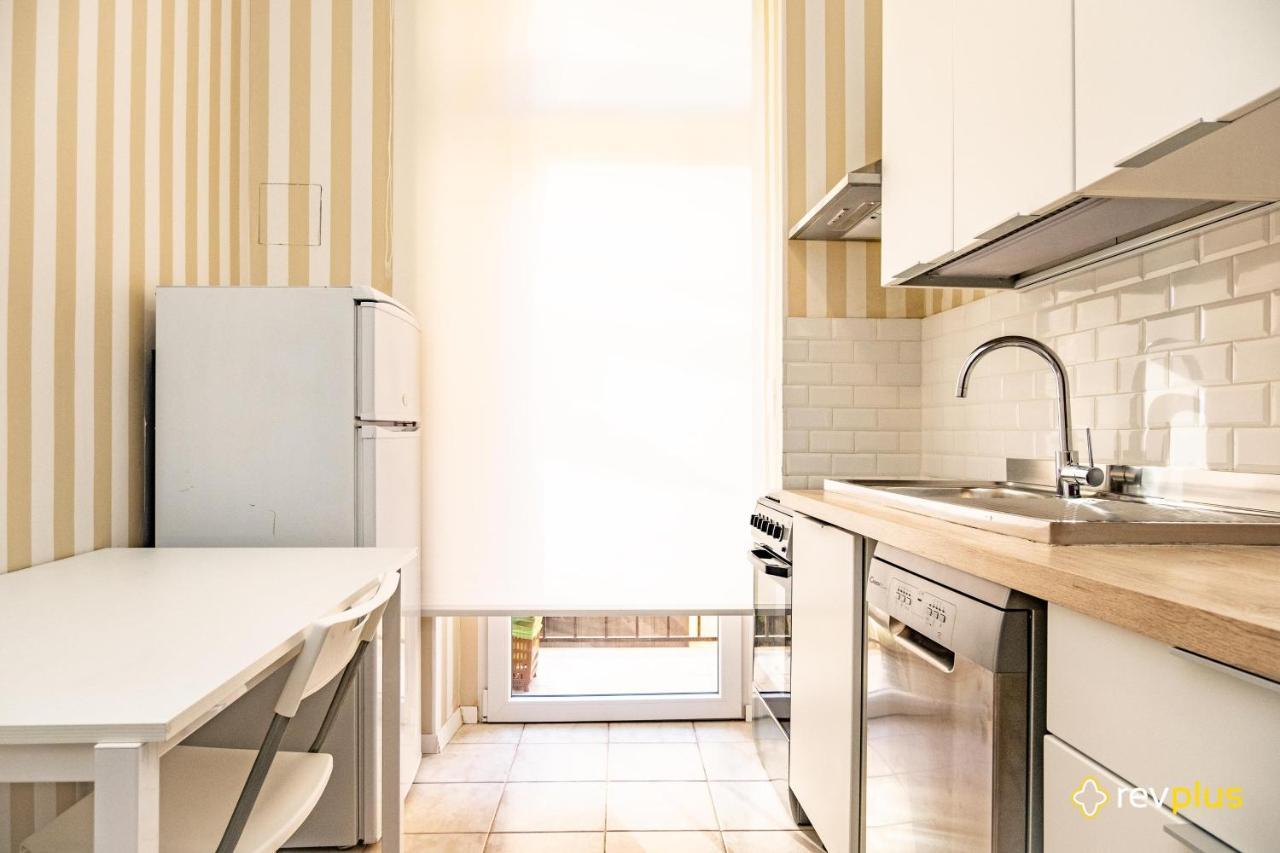 Mecenate Apartment Cavour Рим Екстериор снимка