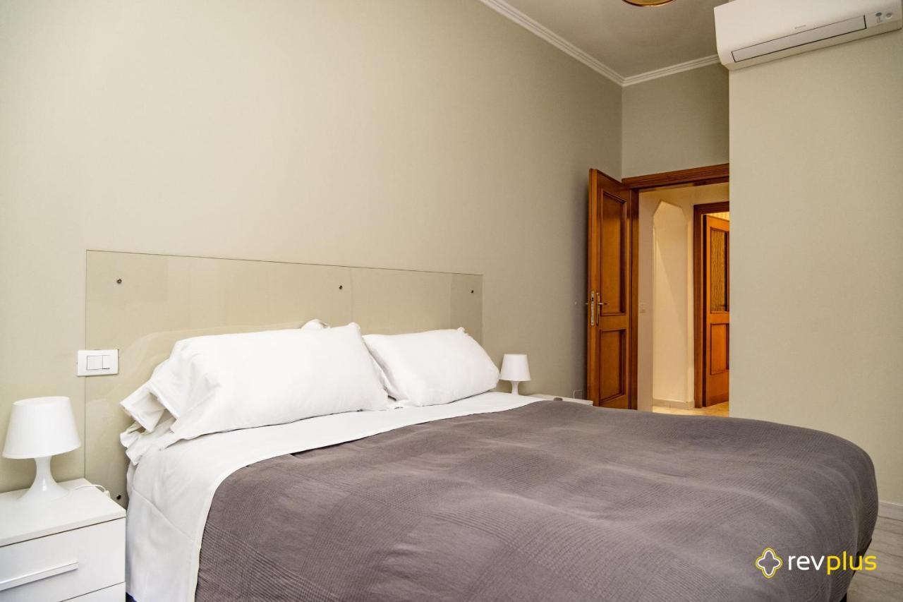 Mecenate Apartment Cavour Рим Екстериор снимка